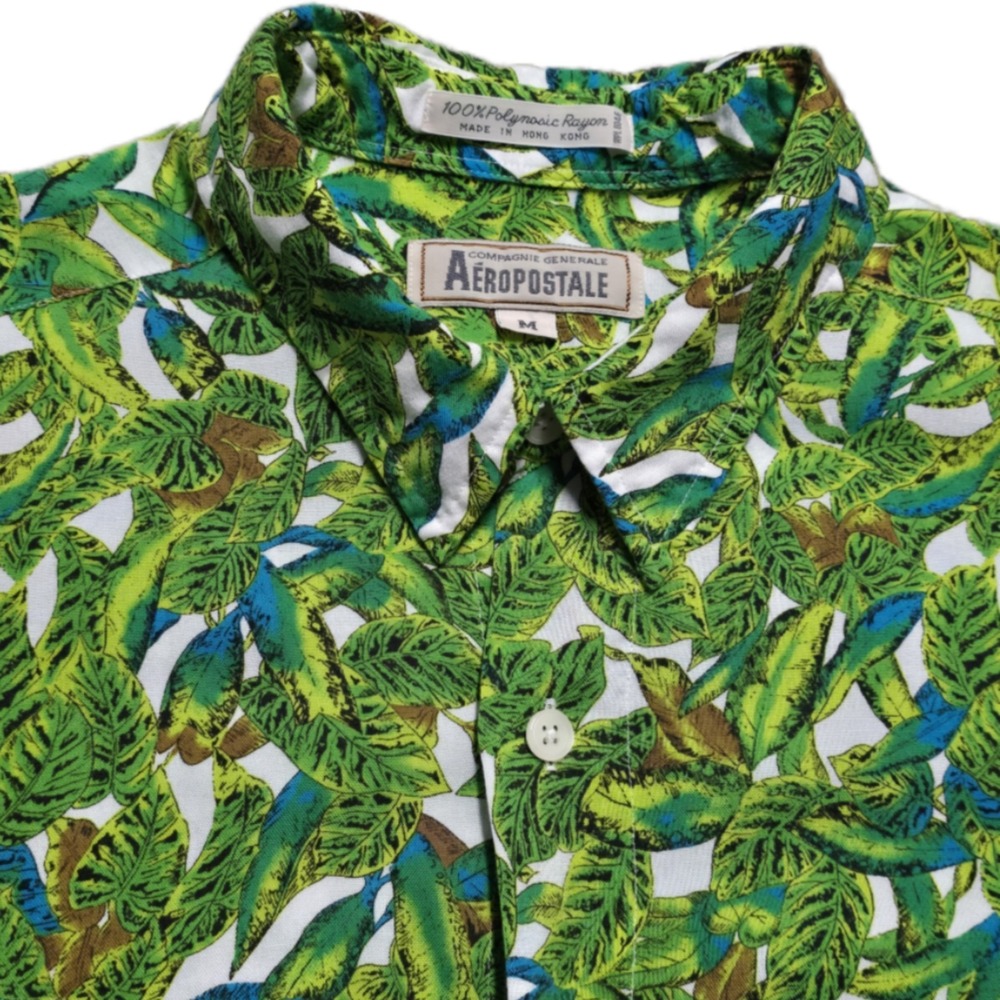 Vintage 90's Aeropostale‎ Hawaiian Tropical Leaf Graphic Camp Shirt Mens M Rayon